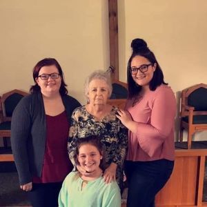 Meet your Posher, Pam